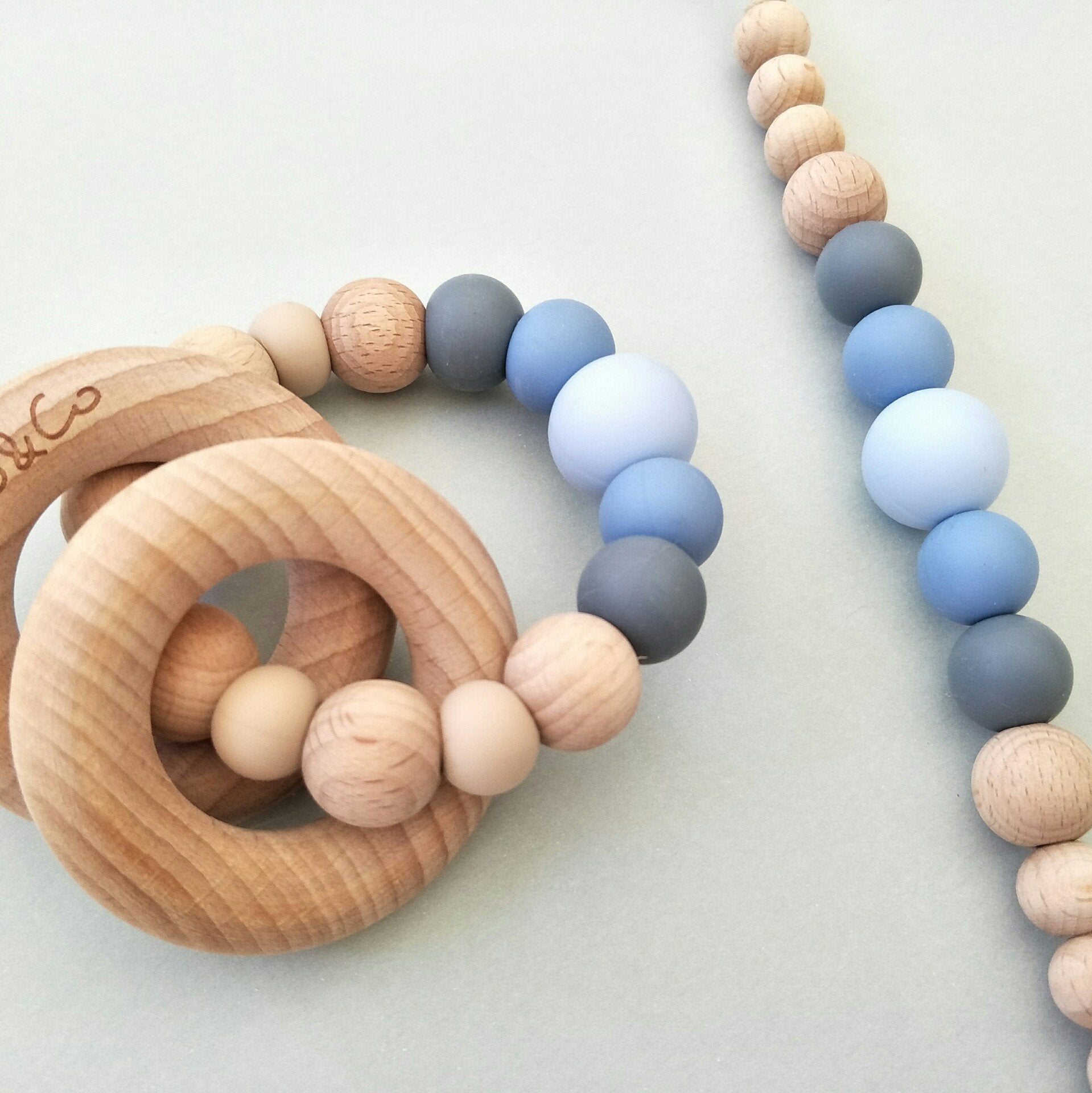 "Charlie" Teething Ring Teether Zao & Co blue 